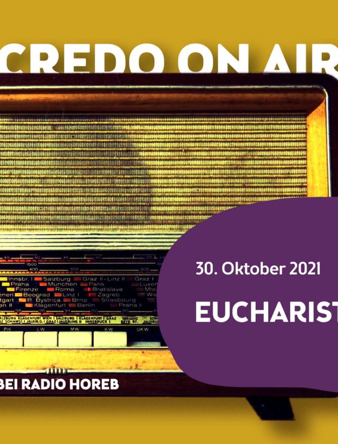 Altes Radio mit dem Titel der Credo-on-Air-Sendung zum Thema Eucharistie